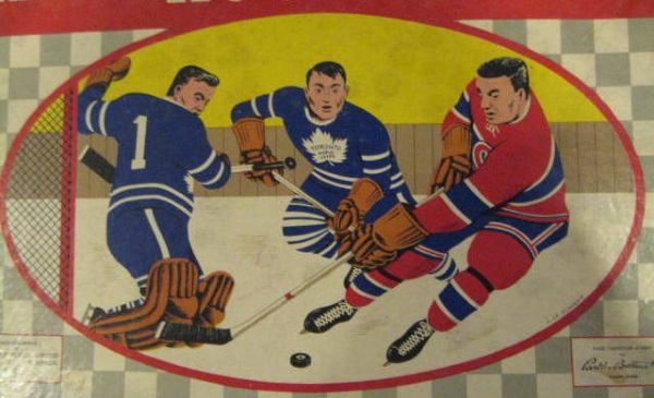 VINTAGE  NATIONAL HOCKEY LEAGUE BOARD GAME w/CANADIENS & MAPLE LEAFS