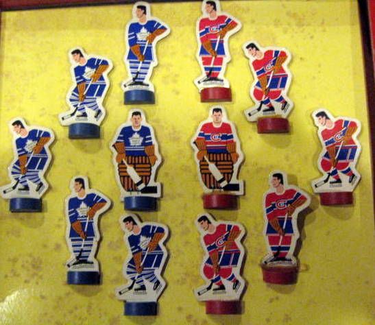 VINTAGE  NATIONAL HOCKEY LEAGUE BOARD GAME w/CANADIENS & MAPLE LEAFS