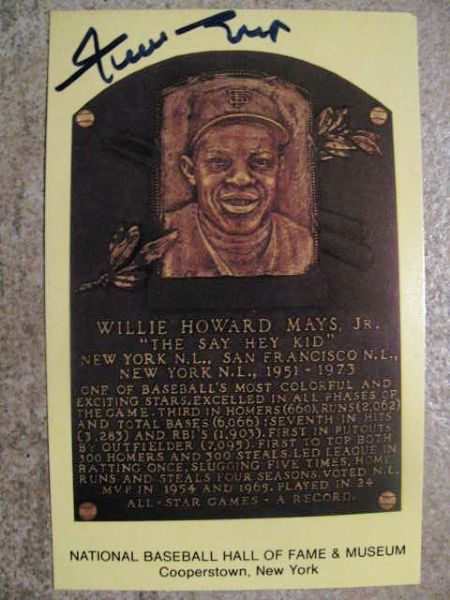 WILLIE MAYS SIGNED YELLOW HOF PLAQUE w/JSA COA