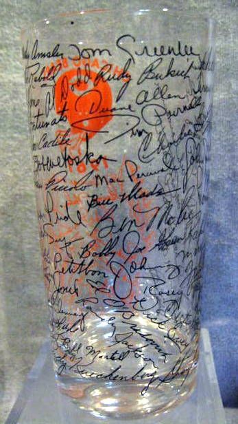 Lot Detail - 1967 CHICAGO BEARS GLASSES w/FACSIMILE AUTOGRAPHS - 6