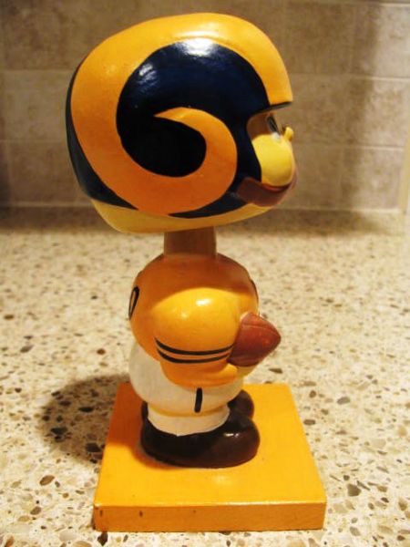 1960 LA RAMS YELLOW UNIFORM BOBBING HEAD