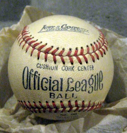 VINTAGE LOWE & CAMPBELL OFFICIAL LEAGUE BASEBALL w/BOX