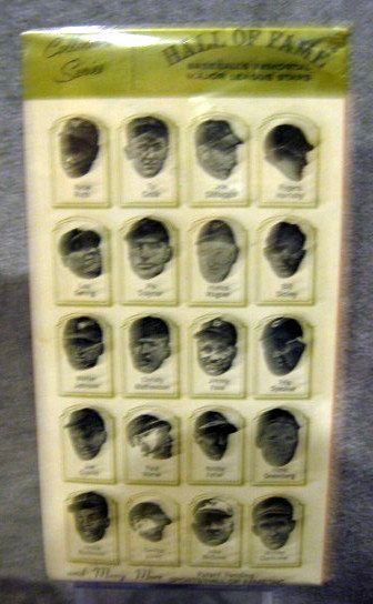 1963 PIE TRAYNOR HALL OF FAME BUST IN SEALED BOX