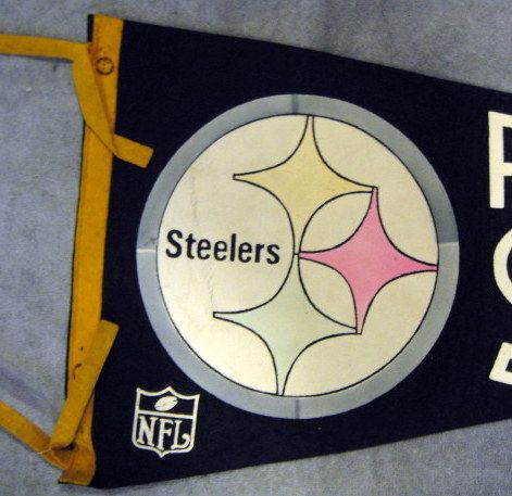 VINTAGE PITTSBURGH STEELERS PENNANT