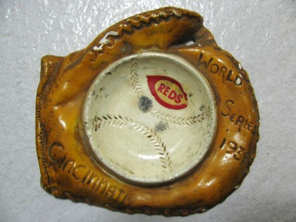 1939 CINCINNATI REDS WORLD SERIES ASHTRAY