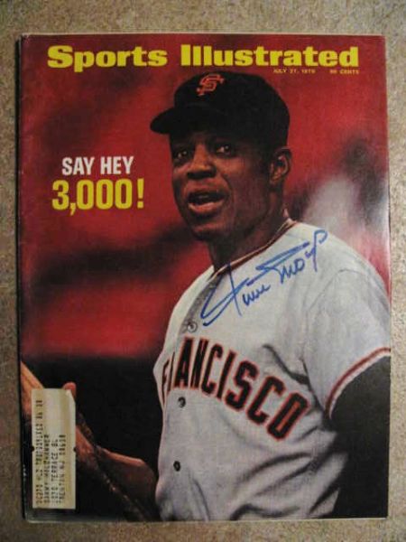 1970 WILLIE MAYS SIGNED SPORTS ILLUSTRATED w/JSA COA