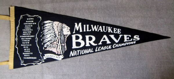 1958 MILWAUKEE BRAVES SCROLL N.L. CHAMPIONS PENNANT - SPAHN NOT LISTED-RARE