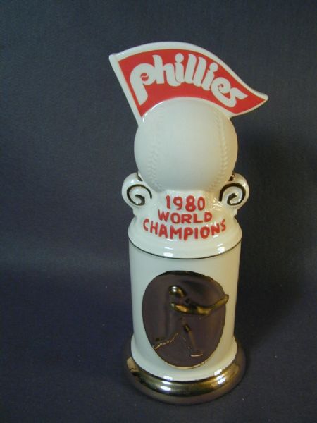 1980 PHILADELPHIA PHILLIES WORLD SEIRES CHAMPIONS BASEBALL DECANTER w/ BOX