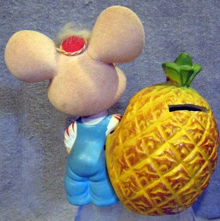 VINTAGE 60's TOPO GIGIO BOBBING HEAD / NODDER- BANK   