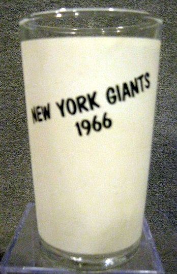 1966 NEW YORK GIANTS PLAYER GLASS- EARL MORRALL