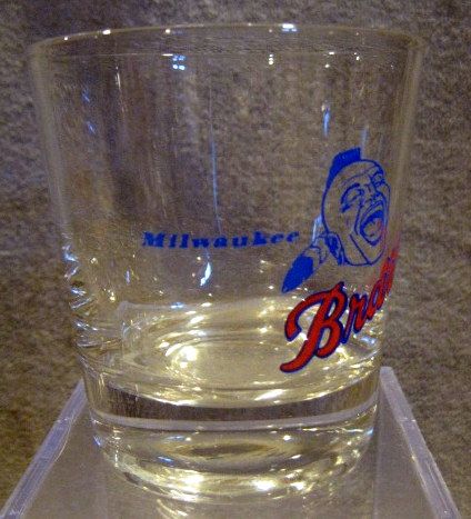 50's/60's MILWAUKEE BRAVES TEAM ISSUE GLASS