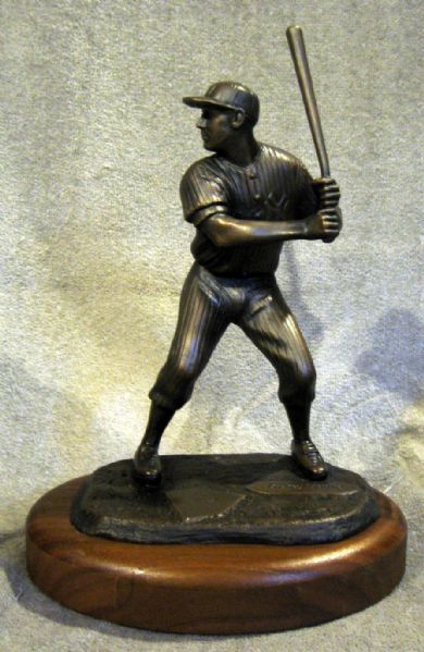 MICKEY MANTLE LIMITED EDITION HARTLAND BRONZE STATUE