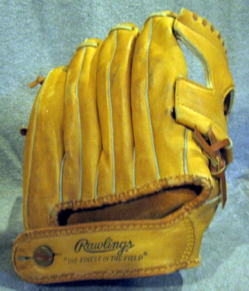 VINTAGE MICKEY MANTLE TRIPLE CROWN MM9 RAWLINGS GLOVE