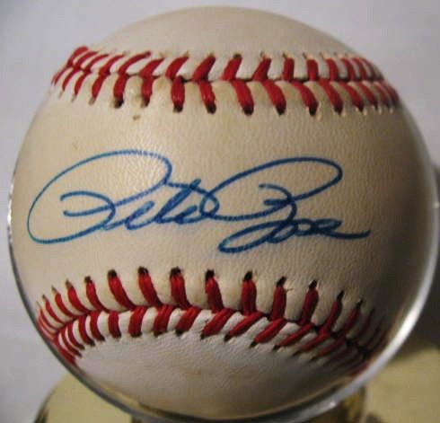 PETE ROSE SIGNED BASEBALL w/JSA COA