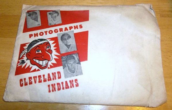 50's CLEVELAND INDIANS PHOTO PACK w/ ORIGINAL ENVELOPE