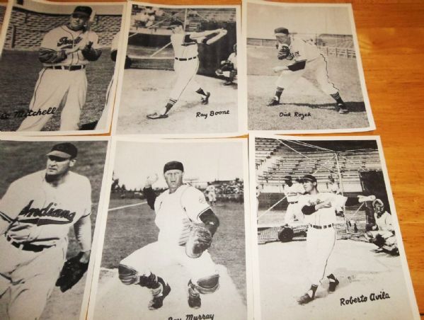 50's CLEVELAND INDIANS PHOTO PACK w/ ORIGINAL ENVELOPE