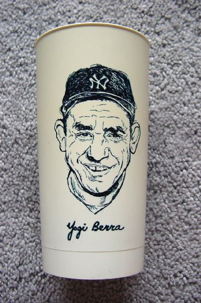 VINTAGE YOGI BERRA YOO HOO CUP