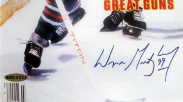 1989 WAYNE GRETZKY SIGNED S.I. PHOTO W/UPPER DECK COA