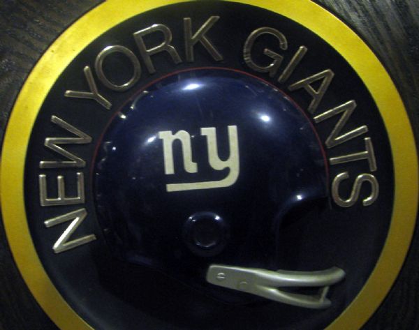 VINTAGE NEW YORK GIANTS HELMET PLAQUE