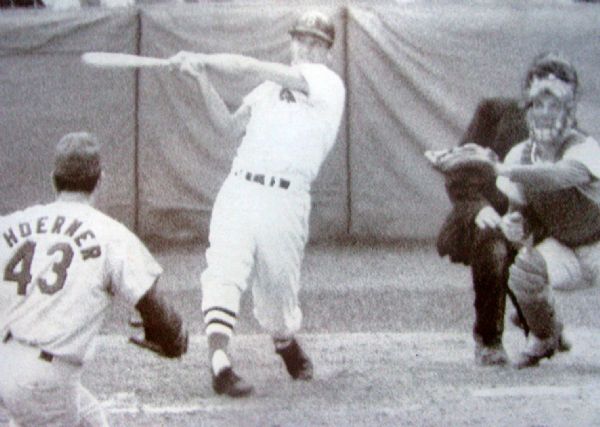 1967 CARL YASTRZEMSKI WORLD SERIES WIRE PHOTO