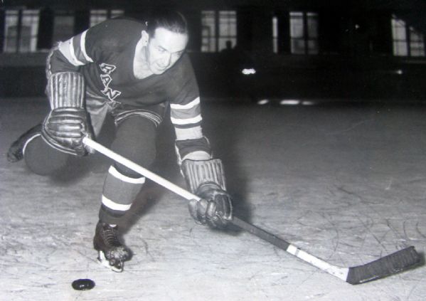 VINTAGE FRANK BOUCHER NEW YORK RANGERS WIRE PHOTO