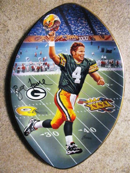 BRETT FAVRE FACSIMILE SIGNED LIMITED EDITION FOOTBALL PLATE