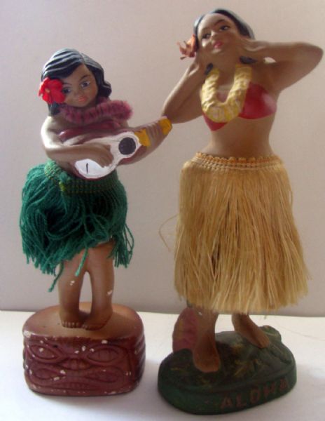 VINTAGE LOT OF 4 HULA GIRLS BOBBING HEADS