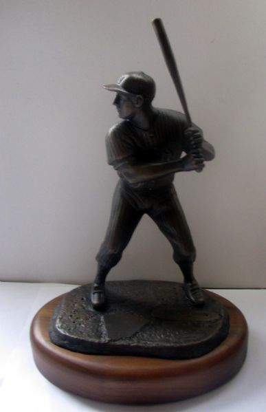 MICKEY MANTLE LIMITED EDITION HARTLAND COLLECTIBLES BRONZE STATUE