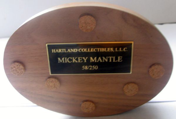 MICKEY MANTLE LIMITED EDITION HARTLAND COLLECTIBLES BRONZE STATUE