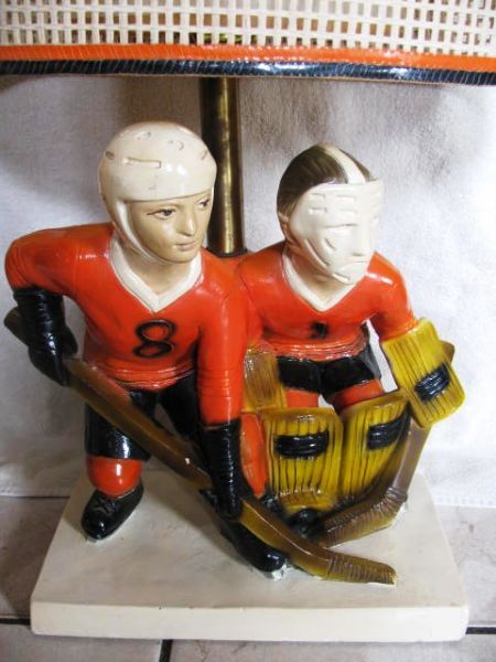 70's PHILADELPHIA FLYERS HOCKEY LAMP w/ ORIGINAL SHADES