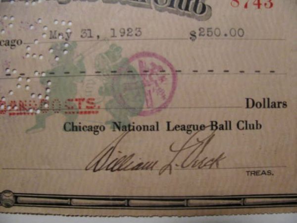 1923 BILL VECK SR. SIGNED CHICAGO NATIONAL LEAGUE BALL CLUB CHECK