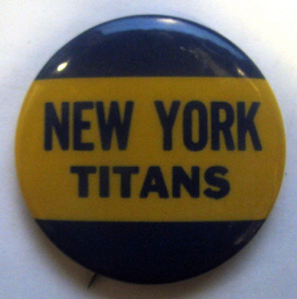 60's NEW YORK TITANS PINBACK