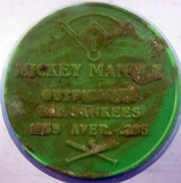 VINTAGE 1960 MICKEY MANTLE ARMOUR COIN- GREEN VARIATION