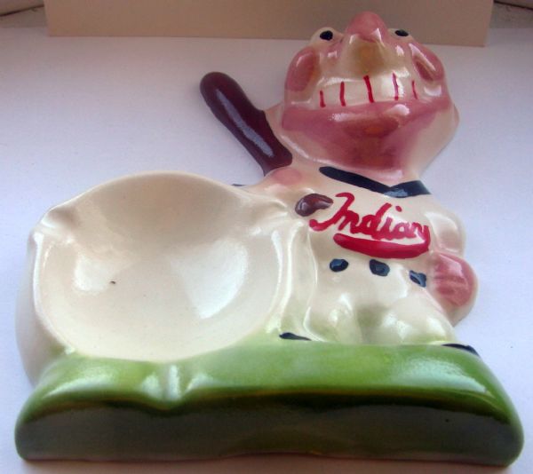 VINTAGE 50's CLEVELAND INDIANS CHIEF WAHOO MASCOT ASH TRAY