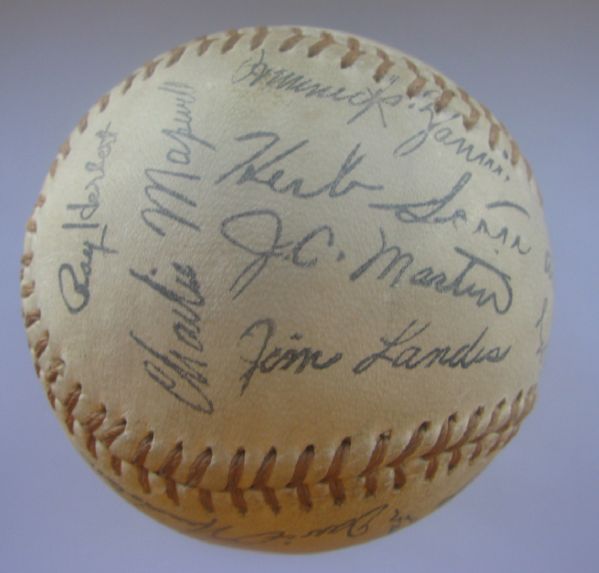 60's CHICAGO WHITE SOX SOUVENIR BALL w/FACSIMILE AUTOGRAPHS