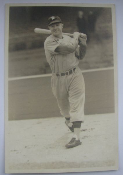 VINTAGE 30's RED KRESS WASHINGTON SENATORS GEORGE BURKE PHOTO CARD- HITTING