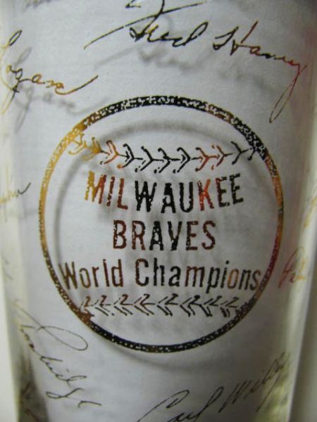 1957 MILWAUKEE BRAVES WORLD CHAMPIONS TEAM GLASS