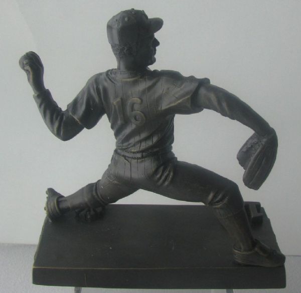 WHITEY FORD YANKEE STADIUM GIVE-AWAY STATUE