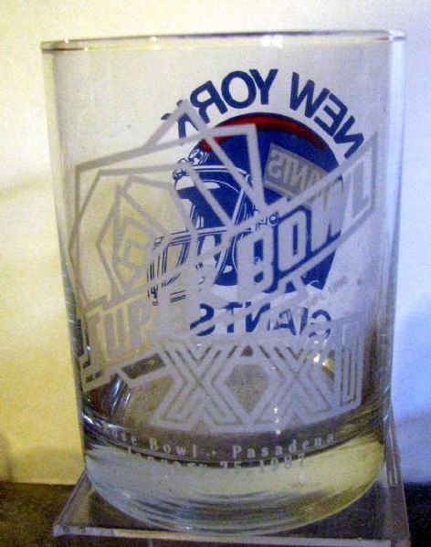 NEW YORK GIANTS SUPER BOWL XXI SOUVENIR GLASS