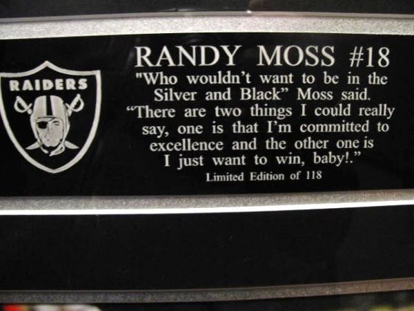 RANDY MOSS SIGNED OAKLAND RAIDER FRAMED DISPLAY w/COA