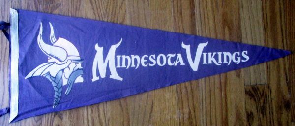 VINTAGE 60's MINNESOTA VIKINGS PENNANT