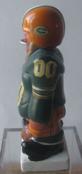 60's GREEN BAY PACKERS KAIL SMALL STANDING LINEMAN STATUE