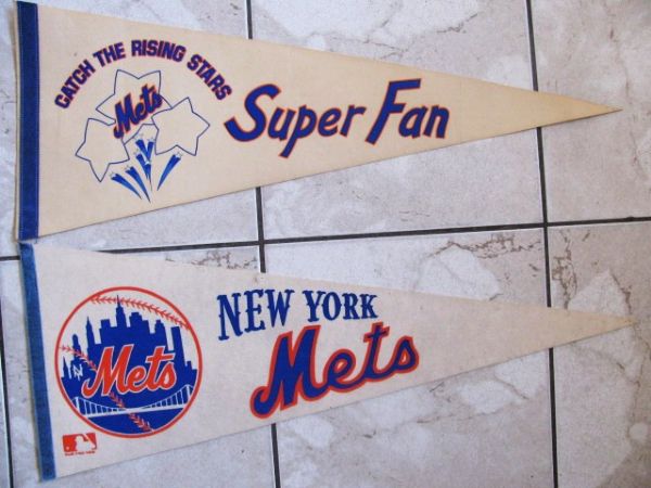 2 NY METS PENNANTS