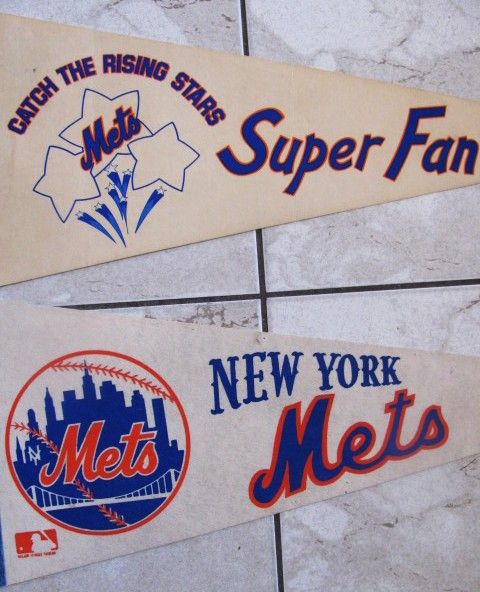 2 NY METS PENNANTS