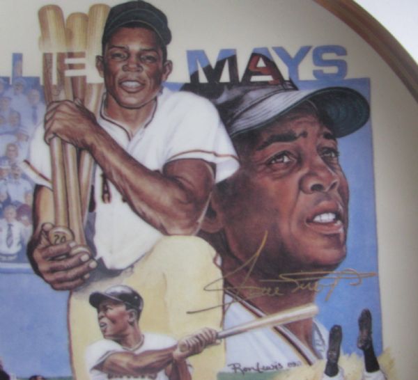 WILLIE MAYS LIMITED EDITION PLATE - FAMOUS CATCH