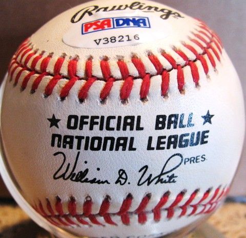 HANK AARON SIGNED BASEBALL w/PSA COA