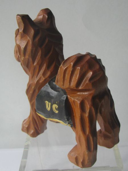 50's CONNECTICUT HUSKIES CARTER-HOFFMAN MASCOT STATUE