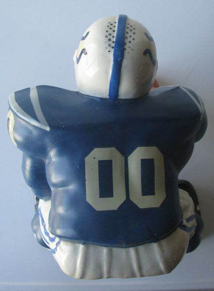 60's BALTIMORE COLTS KAIL LARGE DOWN-LINEMAN STATUE