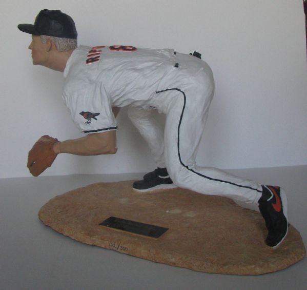 1996 CAL RIPKEN JR. SAM's LIMITED EDITION LARGE STATUE w/ BOX