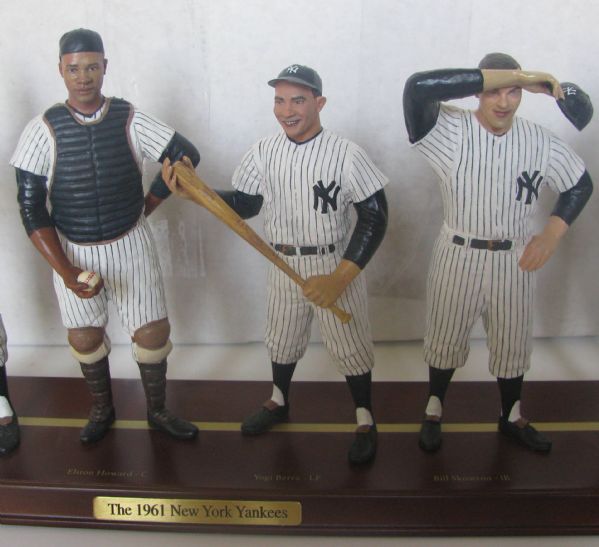 1961 NEW YORK YANKEES DANBURY MINT TEAM STATUE